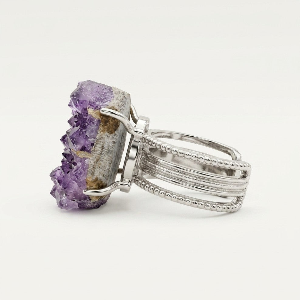 Editorial close view associated with Amethyst Horizon.