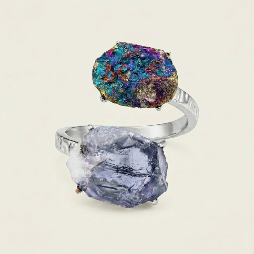 Balance sculptural ring, front view.